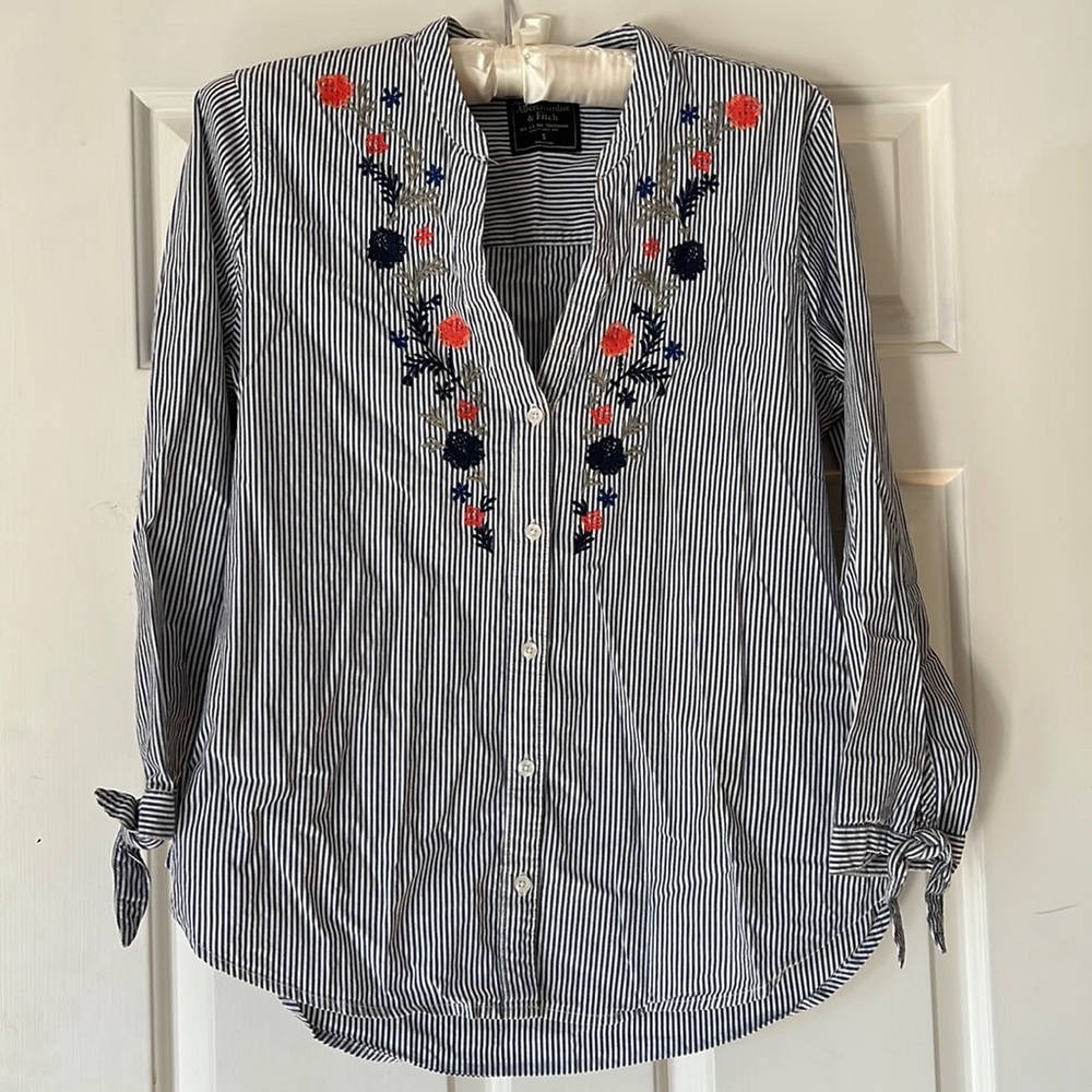 Embroidered top from A&F